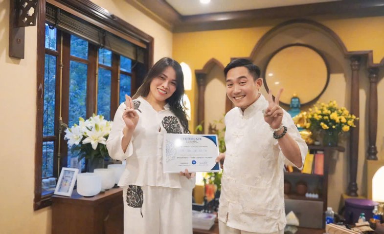 Chị Học Viên